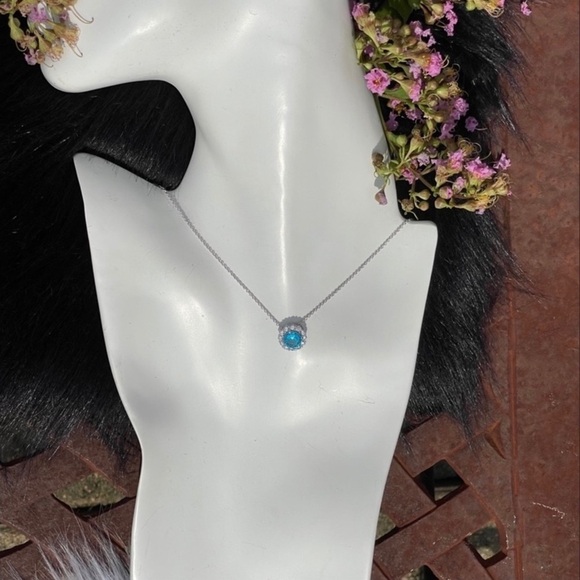 NWT SAVVY Cie Sky Blue Cubic Zirconia Rhodium Plated Silver Chain Halo N… - Picture 4 of 7